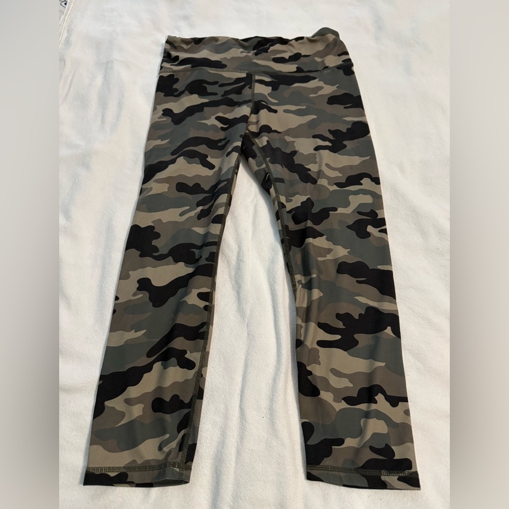 Woman’s Camouflage Leggings